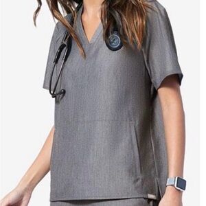 FIGS Kumba Scrub Top